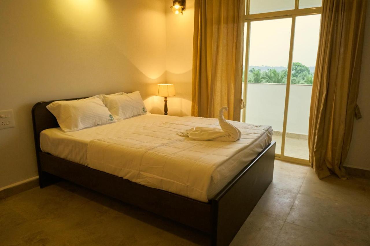 Martins Crest Hotel Patnem Beach Eksteriør billede