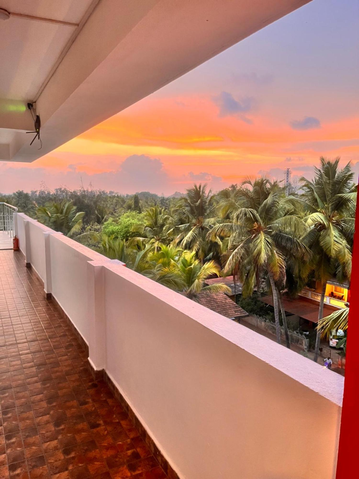 Martins Crest Hotel Patnem Beach Eksteriør billede